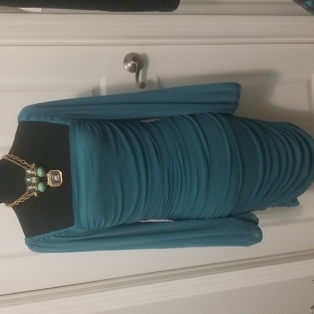 Bodycon Dress with Ruching Size L NWOT